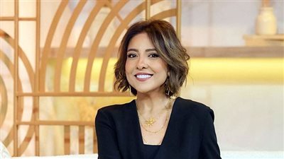 مي كساب توجه رسالة قوية للجمهور: أقسم بالله أنا في الأصل مطربة