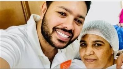 محمد شاهين لجمهوره: دعواتكم لأمي بالشفاء 