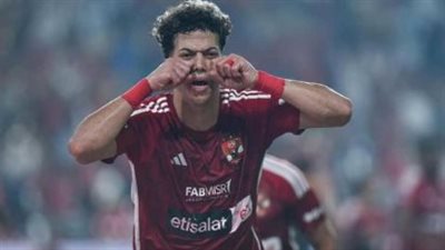 إمام عاشور خارج حسابات الأهلي في مباراة مازيمبي 