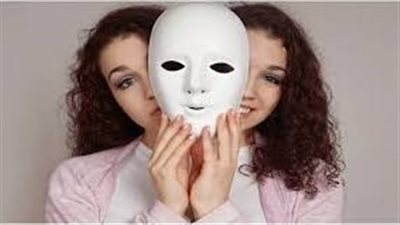 استشاري نفسي: اضطراب ثنائي القطب يصل بالفرد إلى مرحلة الاكتئاب والانتحار