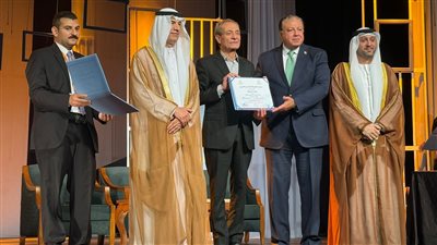فنيّات سرد ما بعد الحداثة ضمن فعاليات الشارقة للإبداع الأدبى