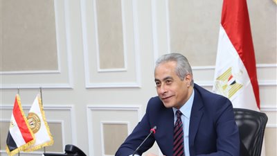 العمل تُصدر تقريرًا جهود الدولة في تنفيذ أهداف