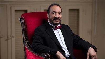 الحجار يستضيف نادية مصطفى ومصطفى قمر فى 