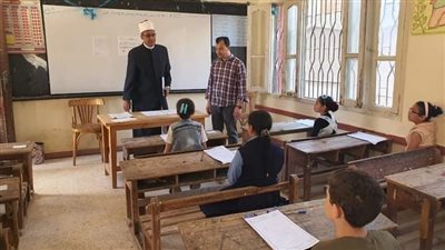 وكيل أزهر الغربية يتابع إمتحانات النقل بمعاهد المحافظة
