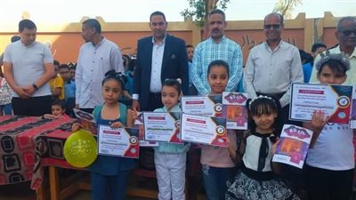 تكريم حفظة القرآن الكريم والمتفوقين فى التربية المسيحية بفرشوط