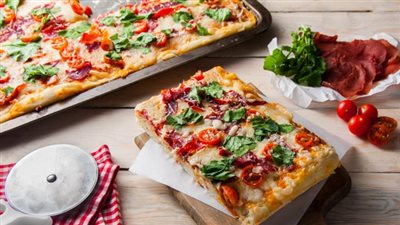 وفري وقتك وحضري البيتزا بالخبز العادي| سهلة وسريعة