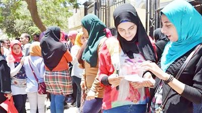 التيرم‭ ‬الثانى‭... ‬موسم‭ ‬الابتزاز‭ ‬الدراسى‭!!‬