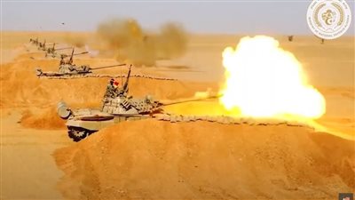 صواريخ ودبابات وطائرات.. الجيش الجزائري يجري تدريبا غير مسبوق بالذخيرة الحية (فيديو)