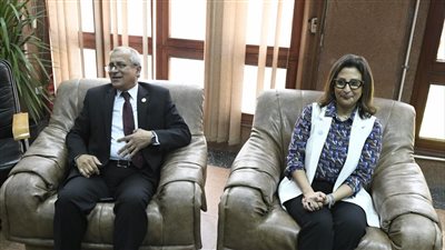 هيئة الدواء توقع بروتوكول تعاون مع صيدلة القاهرة