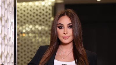 إليسا في كامل أنوثتها والتاتو حديث رواد السوشيال ميديا