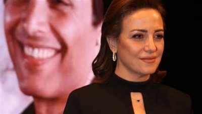 ريهام عبدالغفور لوالدها: شكرا على كل الحب الذي أعطيته لي