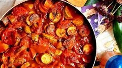 الكوسا بالطماطم.. اصنعي وجبة صحية تحميك من أمراض القلب