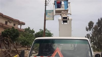 رئيس مركز المحلة إصلاح وإنارة الطرق الرئيسية بالقري والمدينة 