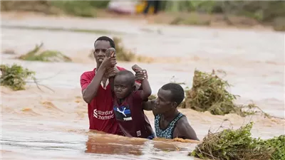 وفاة 44 شخصا بسبب فيضانات كينيا