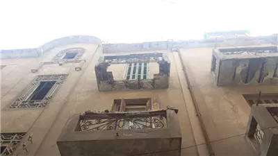 سقوط شرفة بأسوان يسفر عن مصرع شخصين وإصابة أخر 