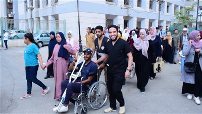 جامعة سوهاج تنظم يوم ترفيهي لمرافقي مصابي غزه