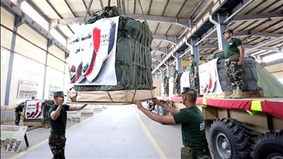مصر تواصل أعمال الجسر الجوي اليومي لإسقاط المساعدات الإنسانية والإغاثية على غزة
