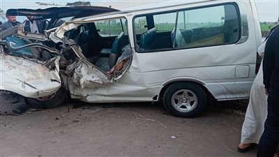 إصابة  5 أشخاص في  حادث انقلاب ميكروباص أعلى الطريق الأوسطى