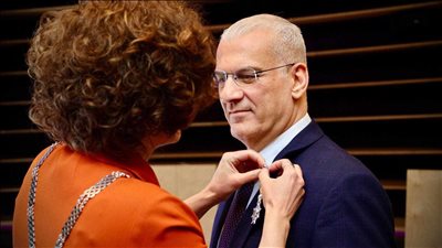 يسري الكاشف يحصل على الوسام الملكي الهولندي