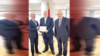 تجديد الرخصة الدولية لمطار القاهرة لثلاث سنوات