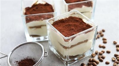 زي الجاهزة.. طريقة عمل التيراميسو بالكاكاو والقهوة