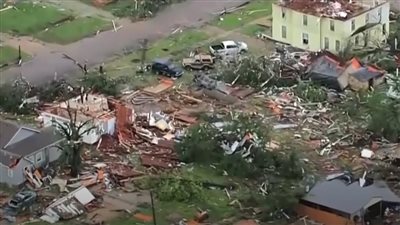 أوكلاهوما.. الأعاصير دمرت المنازل والمباني وقتلت اربعة أشخاص