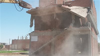 إزالة 36 حالة تعد على الأراضي الزراعية وأملاك دولة بأسيوط