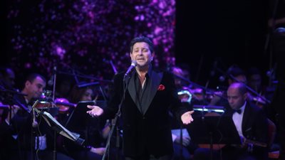 هاني شاكر يتألق بأعماله الجماهيرية في احتفالية الأوبرا بعيد الربيع
