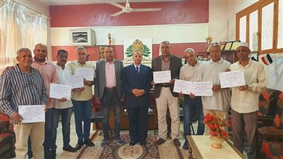 تعليم الأقصر تكرم موجهي ورؤساء أقسام النجارة بالتعليم الفني