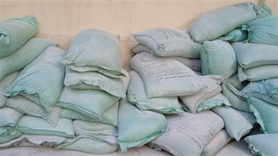 ضبط 31 طن دقيق مدعم قبل بيعها بالسوق السوداء 