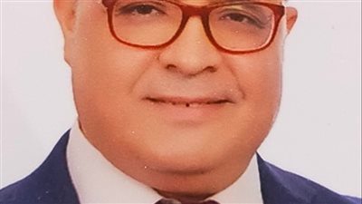 تعيين الدكتور وليد أبو طالب مديرًا عامًا لشئون الدراسات العليا بجامعة الفيوم