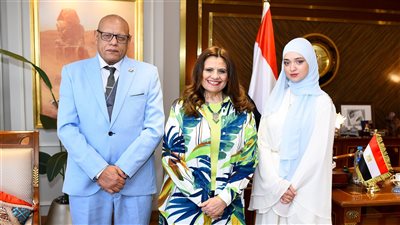 وزيرة الهجرة تستقبل أحد أعضاء الجالية المصرية ببولندا لبحث سبل تذليل التحديات 