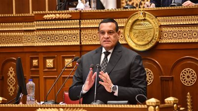 وزير التنمية المحلية يعرض 6 نماذج لدعم التكتلات الاقتصادية للتوسع في التصنيع الزراعي بالمحافظات