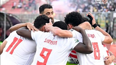 تدريبات استشفائية للاعبى الزمالك الأساسيين على هامش المران 