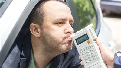 متلازمة التخمر الذاتي.. اكتشاف حالة نادرة تجعلك سكرانًا من دون شرب الكحول (تغاصيل)