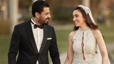 إسلام جمال يكشف  كواليس زواجه من مودة 
