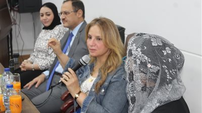 د.حنان كامل: نتبع مع الطلبة الوافدين سياسة الباب المفتوح لحل مشكلاتهم