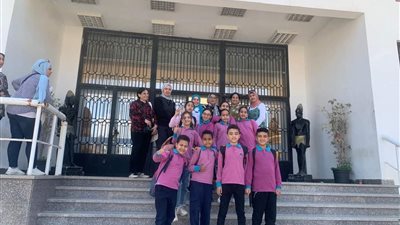 رئيس جامعة قناة السويس يعلن بدء انطلاق مبادرة ثقف طفلك سياحيًا