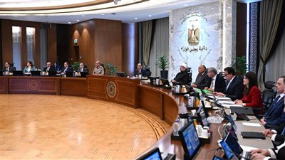 رئيس الوزراء يهنئ أبناء مصر الأقباط والعمال فى أعيادهم 