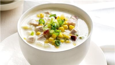 حضري شوربة الخضار بالدجاج والكريمة وتمتعي بمذاق شهي