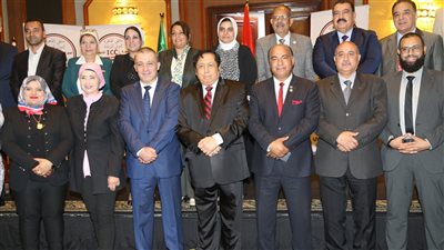 ملتقي القاهرة الدولي للريادة والاستثمار يكرم النواب غادة عجمى وفايز أبو حرب .. صور