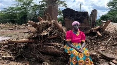 فيضانات كينيا| الناجون يبحثون عن أحبائهم بعد صدور أوامر بالإجلاء