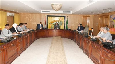 إستعدادًا لأعياد القيامة وشم النسيم.. تكثيف الحملات على منافذ بيع الأسماك واللحوم بالفيوم