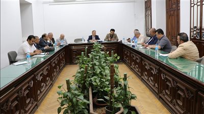 الأطباء تناقش مع ممثلي النقابات الفرعية مشروع قانون منح التزام المرافق العامة