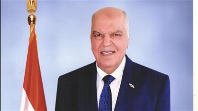 نقيب المعلمين: كلمة السيسي رسالة تقدير لكل يد عاملة تبنى من أجل الوطن