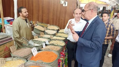 محافظ الدقهلية يكلف بمتابعة المعارض الدائمة لبيع السلع