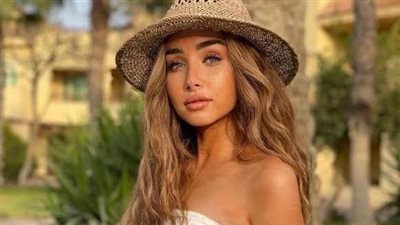 هنا الزاهد تستعرض أنوثتها بملابس رياضية في أحدث ظهور