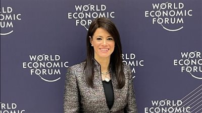 المنتدى الاقتصادي العالمي يُروج لبرنامج «نُوَفّي» وجهود مصر في التحول للطاقة المتجددة