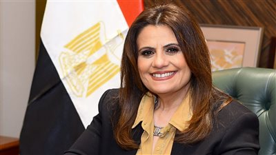 وزيرة الهجرة تكشف عدد المصريين المسجلين على منصة مبادرة “سيارات المصريين بالخارج” 