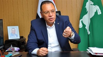 محافظ الشرقية يشدد على تكثيف الندوات الإرشادية لتحقيق أعلى إنتاجية 